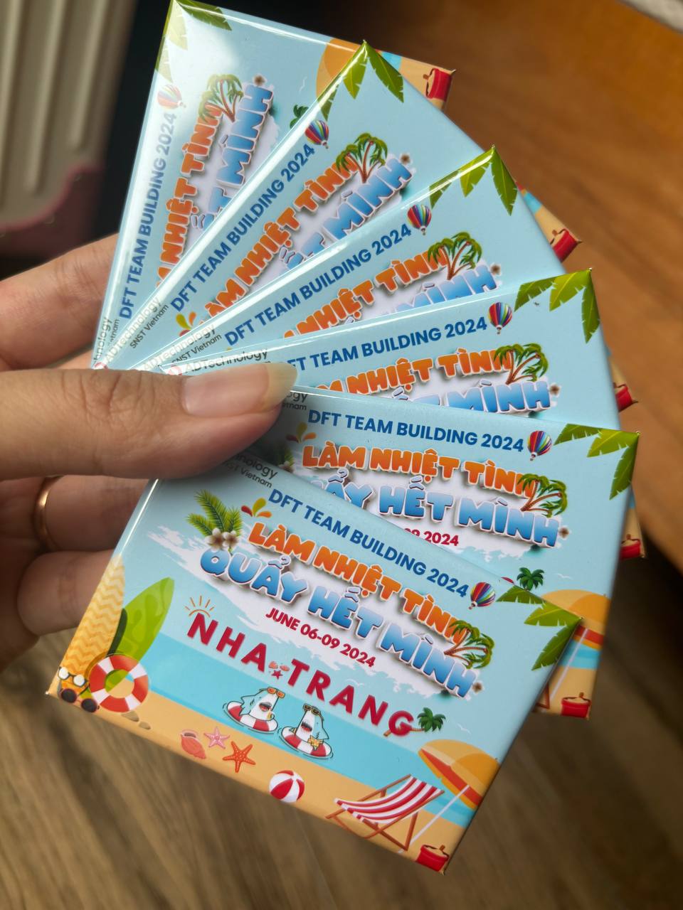 Nam châm để bàn